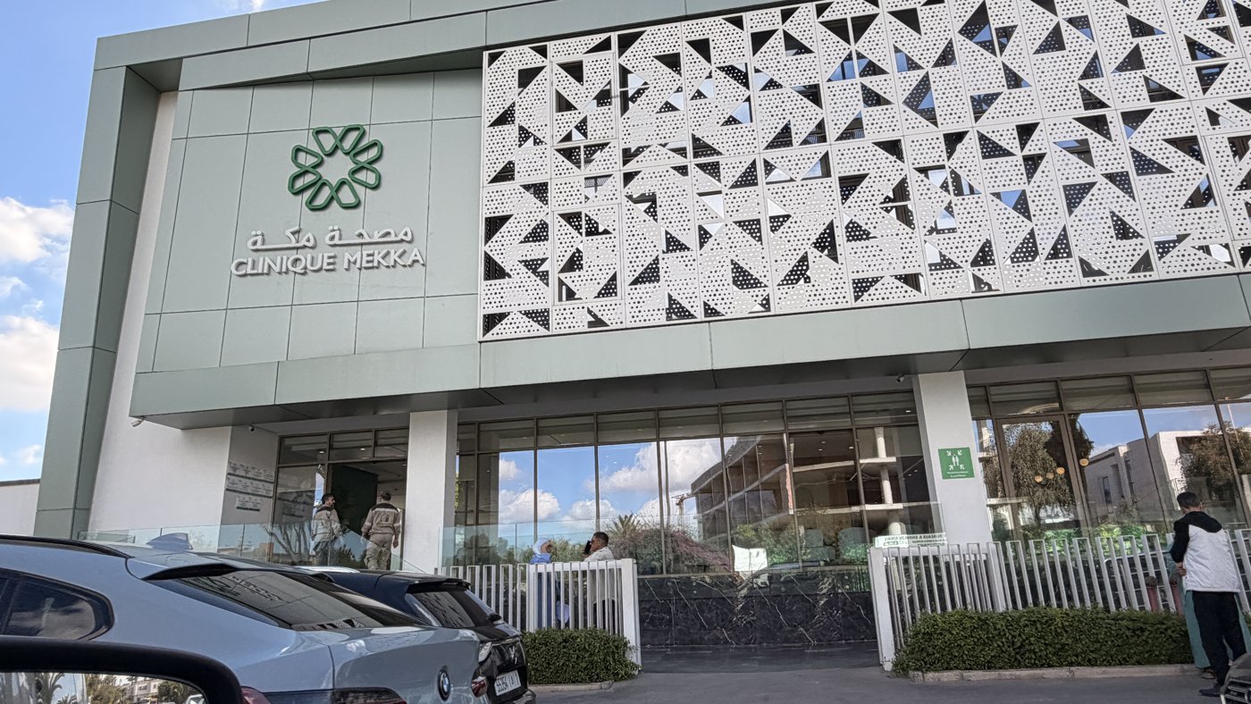 Visite du Dr Caumon au Maroc — Clinique Mekka Casablanca & Clinique Internationale de Kénitra